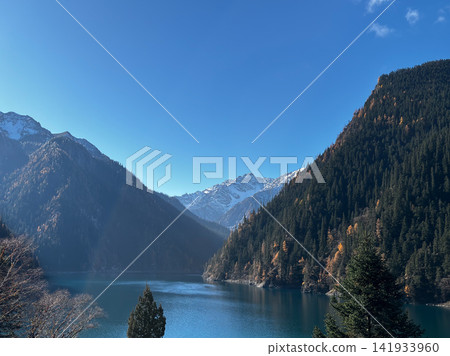 Panoramic View Of Snow Mountains And Long Lake In Jiuzhaigou National Park Panoramic View Of Snow Mountains And Long Lake In Jiuzhaigou National Park 141933960