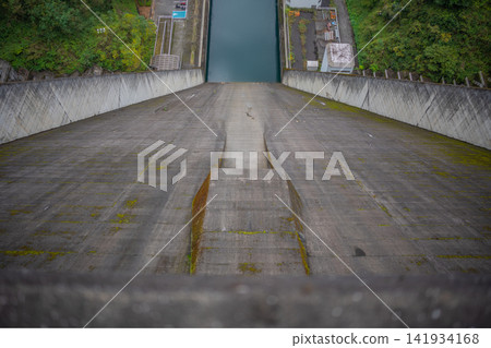 The magnificent concrete structure of the dam The magnificent concrete structure of the dam 141934168