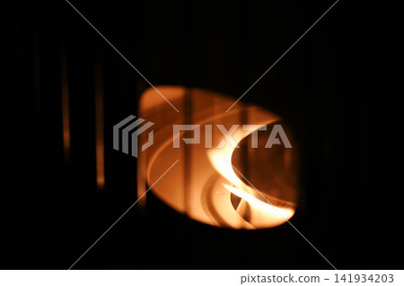 煤油爐的火焰 煤油爐的火焰 141934203