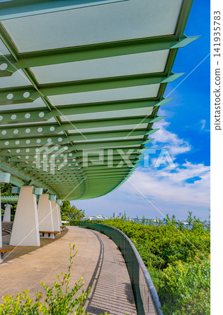 A spectacular view of Yokohama Port and the Bay Bridge from Harbor View Hill Park on a clear summer day. 141935783