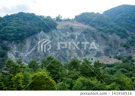 Landslide site on Mt. Onishi (Oshika Village, Shimoina District, Nagano Prefecture) Landslide site on Mt. Onishi (Oshika Village, Shimoina District, Nagano Prefecture) 141938516