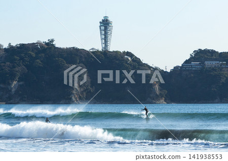 湘南久元沼海灘、江之島和衝浪 湘南久元沼海灘、江之島和衝浪 141938553