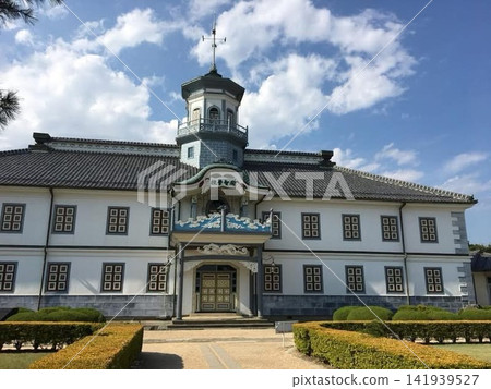 嘉吉學校是指定的重要文化財產。 嘉吉學校是指定的重要文化財產。 141939527