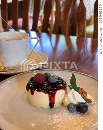 藍莓慕斯蛋糕 藍莓慕斯蛋糕 141940129