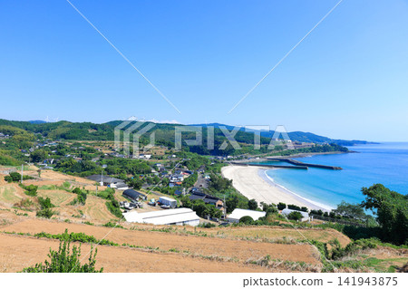 從小濱崎古墓和小濱海灘（鹿兒島縣長島町）看到的壯麗景色 141943875