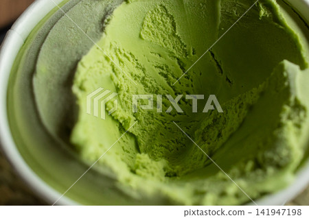 抹茶冰淇淋的橫切面 抹茶冰淇淋的橫切面 141947198