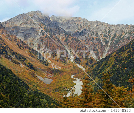 瀑布富山縣的名稱 瀑布富山縣的名稱 141948533