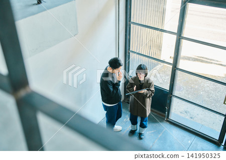 Male and female meeting Male and female meeting 141950325