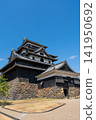 Matsue Castle's keep and the blue sky 141950692