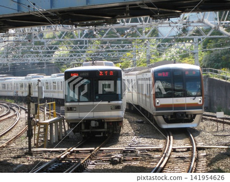 October 26, 2012, Tokyu Toyoko Line, Kikuna Station turnaround track: Tokyo Metro 03 series and 10000 series trains. October 26, 2012, Tokyu Toyoko Line, Kikuna Station turnaround track: Tokyo Metro 03 series and 10000 series trains. 141954626