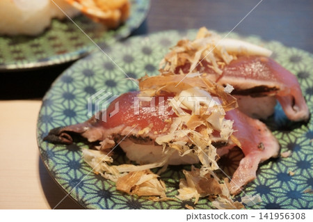 Seared bonito nigiri sushi Seared bonito nigiri sushi 141956308