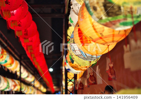 Scenes from the Lantern Festival at Tainan Sidian Wumiao Temple Scenes from the Lantern Festival at Tainan Sidian Wumiao Temple 141956409