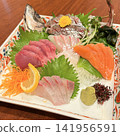 什錦華麗的生魚片 141956591