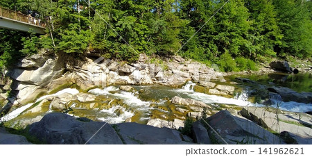 Mountain river Prut in Yaremche, Ivano-Frankivsk region, Ukraine Mountain river Prut in Yaremche, Ivano-Frankivsk region, Ukraine 141962621