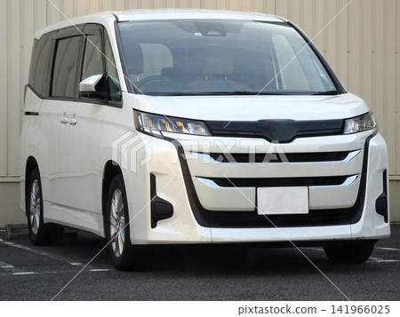 White car White car 141966025