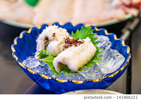 【#美食】清爽的冰鎮水煮康吉鰻。 【#美食】清爽的冰鎮水煮康吉鰻。 141966221
