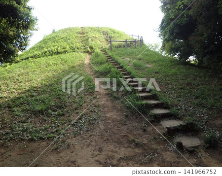 Yamada Fuji Park, Tsuzuki Ward, Yokohama City: A vast park centered around the local historical site, Yamada Fuji. Yamada Fuji Park, Tsuzuki Ward, Yokohama City: A vast park centered around the local historical site, Yamada Fuji. 141966752