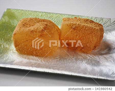 蕨麻糬的特寫 蕨麻糬的特寫 141980542