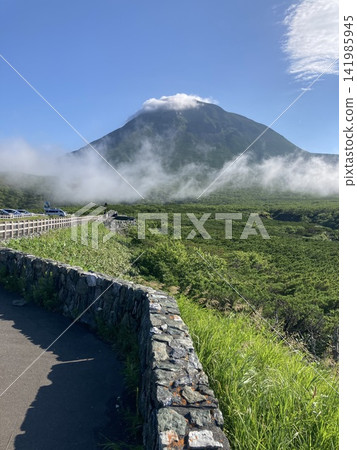 羅臼山和知床嶺(北海道羅臼町/斜裡町) 羅臼山和知床嶺(北海道羅臼町/斜裡町) 141985945