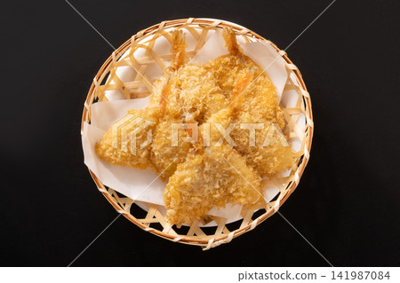 [Niigata Prefecture] Blackthroat Seaperch (fried) 141987084