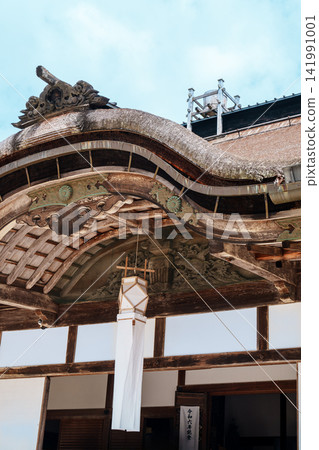 盂蘭盆節期間的高野山金剛峰寺：切子燈籠 141991001