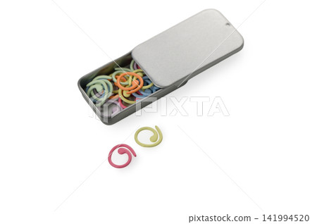 Metal Tin Box with Colorful Spiral Stitch Markers Metal Tin Box with Colorful Spiral Stitch Markers 141994520