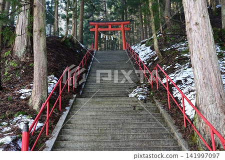 Red torii Red torii 141997097