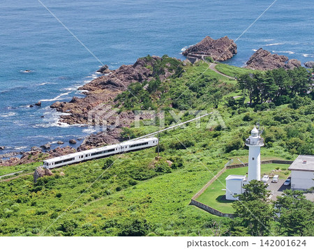 Aomori Prefecture: View of Tanesashi Coast and Tohoku Emotion (restaurant train) in Hachinohe City Aomori Prefecture: View of Tanesashi Coast and Tohoku Emotion (restaurant train) in Hachinohe City 142001624