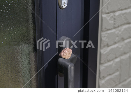 Marking for crime reconnaissance using stones Marking for crime reconnaissance using stones 142002134