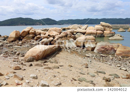 Inujima Island in Okayama Prefecture and the surrounding scenery Inujima Island in Okayama Prefecture and the surrounding scenery 142004012