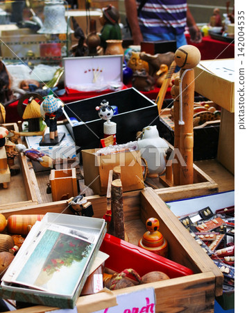 Toji Temple, a Kyoto tourist spot that preserves the traditions of esoteric Buddhism, holds a flea market. Toji Temple, a Kyoto tourist spot that preserves the traditions of esoteric Buddhism, holds a flea market. 142004535