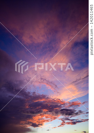 beautiful clouds at sunset 142011465