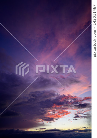 beautiful clouds at sunset 142011467