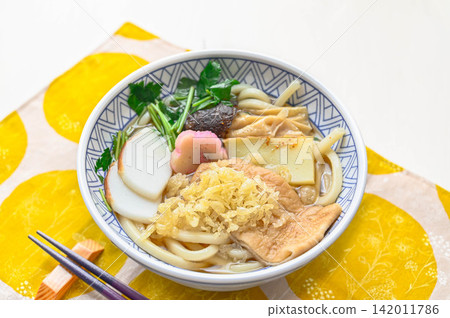 Shippoku Udon with Tempura Scraps 142011786