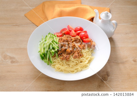 A reboot of Jajangmyeon. Toppings include cucumber and cherry tomatoes, and the meat sauce now includes silken tofu and chopped pickles. A reboot of Jajangmyeon. Toppings include cucumber and cherry tomatoes, and the meat sauce now includes silken tofu and chopped pickles. 142013884