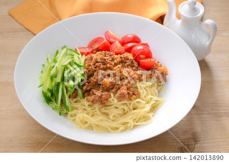 A reboot of Jajangmyeon. Toppings include cucumber and cherry tomatoes, and the meat sauce now includes silken tofu and chopped pickles. A reboot of Jajangmyeon. Toppings include cucumber and cherry tomatoes, and the meat sauce now includes silken tofu and chopped pickles. 142013890