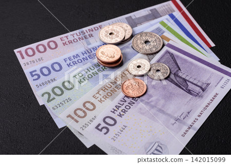 Denmark, Danish paper banknotes kroner for settlements and financial transactions. Danish kroner Denmark, Danish paper banknotes kroner for settlements and financial transactions. Danish kroner 142015099