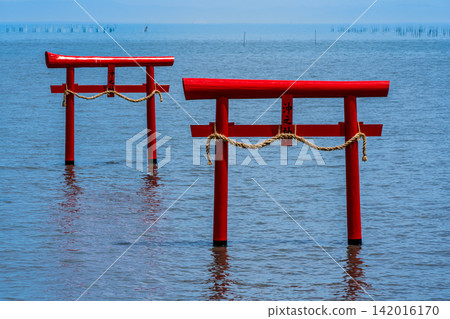 Ogyo Shrine's underwater torii gate at high tide [Tara-cho, Fujitsu-gun, Saga Prefecture] 142016170