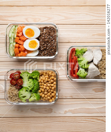 meal prep lunch boxes balanced food 142016277