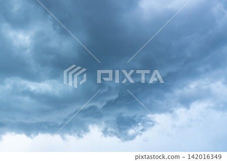 Rain clouds in Nagano City 01 Rain clouds in Nagano City 01 142016349