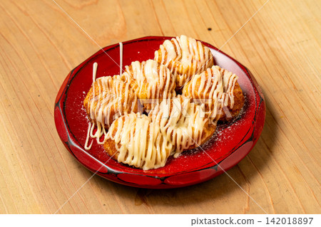 Delicious takoyaki with special salt and mayonnaise Delicious takoyaki with special salt and mayonnaise 142018897