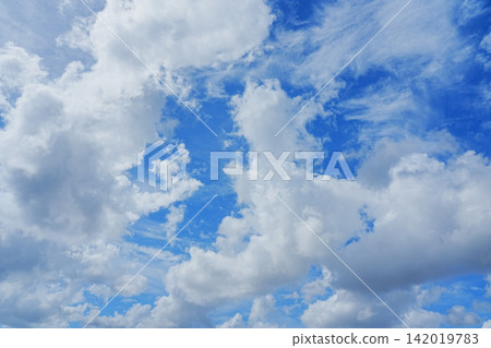 Cloudy sky Cloudy sky 142019783