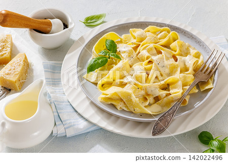 Pappardelle Alfredo Pasta with Cream Cheese Sauce Pappardelle Alfredo Pasta with Cream Cheese Sauce 142022496