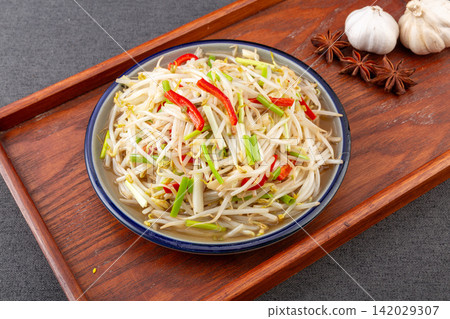 chinese Stir Fried Bean Sprouts with Vinegar Sauce chinese Stir Fried Bean Sprouts with Vinegar Sauce 142029307