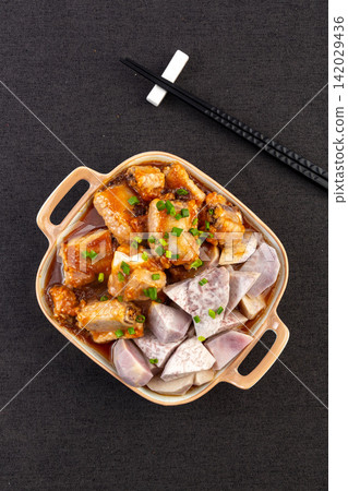 steamed Taro with Pork Ribs Chinese Dish steamed Taro with Pork Ribs Chinese Dish 142029436