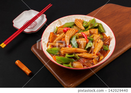 stir Fried Squid with Vegetables Chinese Seafood Dish stir Fried Squid with Vegetables Chinese Seafood Dish 142029440