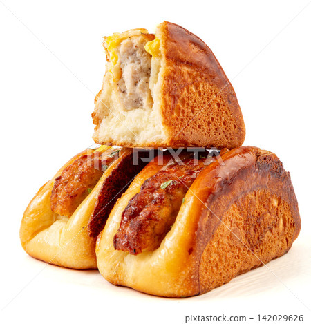 grilled Meat Patty Sandwich Bun with Herbs grilled Meat Patty Sandwich Bun with Herbs 142029626