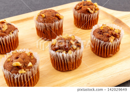 mini Longan and Red Date Sponge Cupcakes with Nuts mini Longan and Red Date Sponge Cupcakes with Nuts 142029649