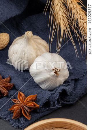 fresh Garlic Bulbs Natural Food Ingredient for Cooking fresh Garlic Bulbs Natural Food Ingredient for Cooking 142029857