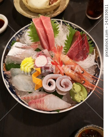 生魚片拼盤 142030611